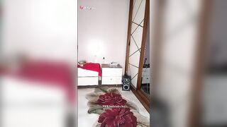 جسم كيرفي سكس مصري  حكايه بقميص نوووم اسوود جبار بتحب تنيك الرجاله بزبر الصناعي و تفشخ طيزهم